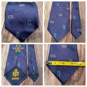 Equestrian Firenze Made in Italy Tie 
Excellent Pre-Owned Condition